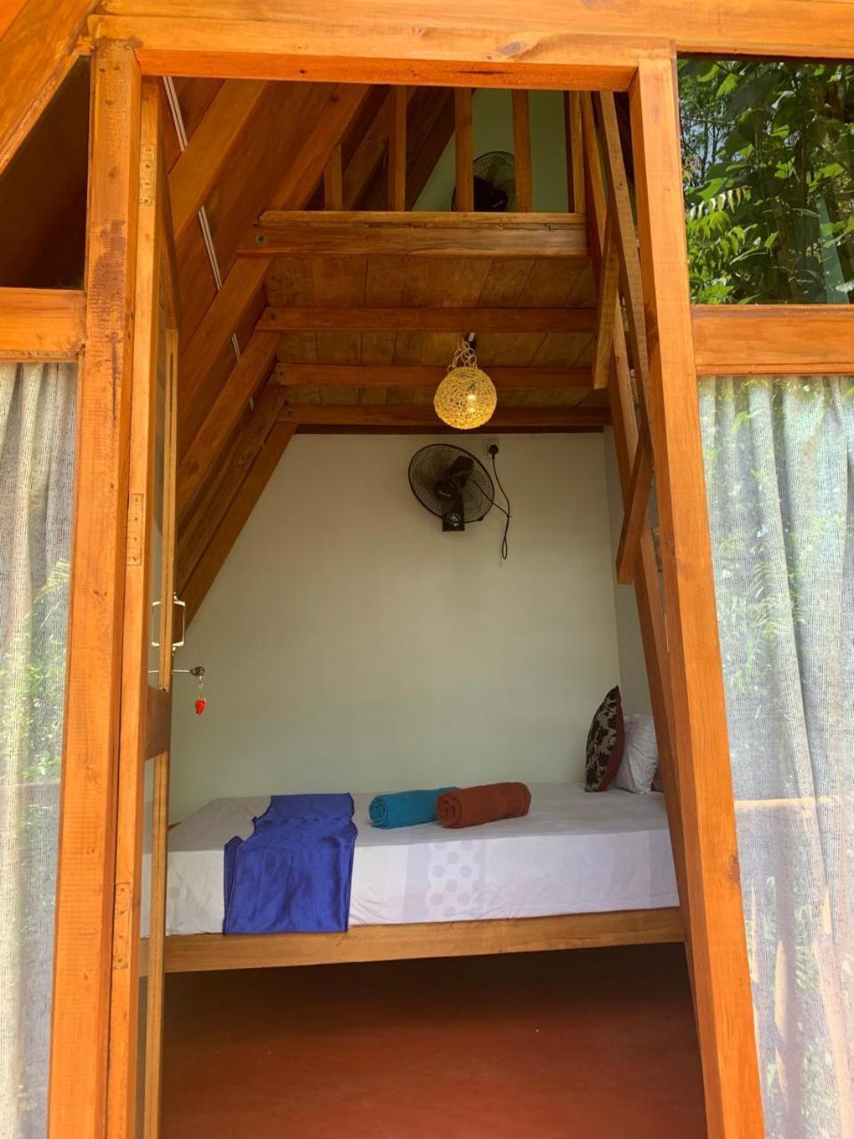 Angry Birds Tree House Apartment Habarana Bagian luar foto
